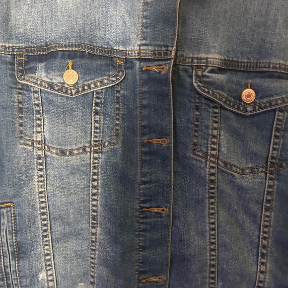 Forever 21 denim jacket - Picture 3 of 3